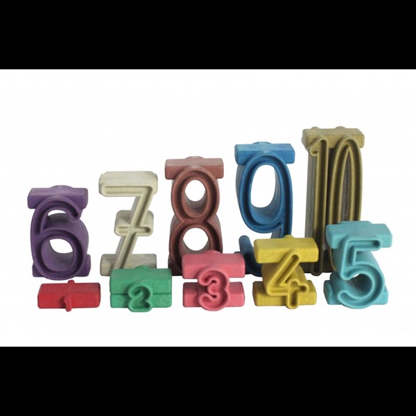 Stapelzahlen in Montessori-Farben