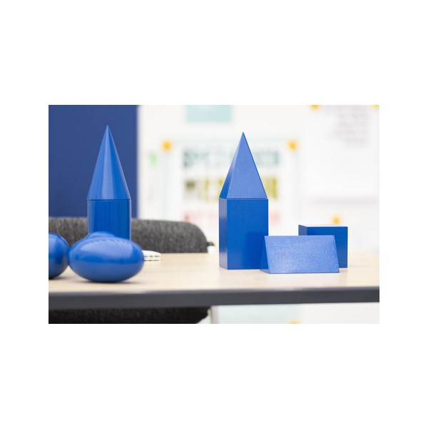 Geometrische Körper, blau lackiert, 10 Stück